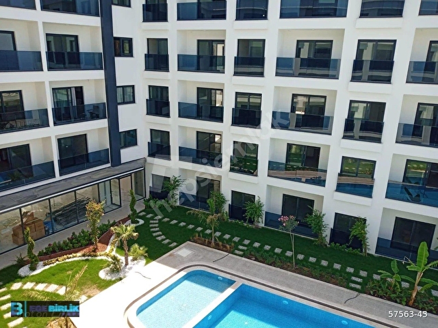 Kuşadasında Denize Sadece 20 Metre Mesafede, 7/24 Güvenlikli, Kapalı Otoparklı, Havuzlu Lüks Daire - Görsel 17