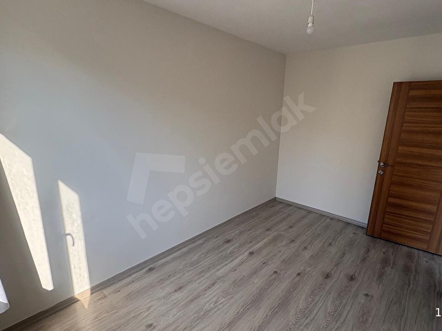 Marmara Üni.Yakını,Site İçi, Ön Cephe Ayrı Mutfaklı 2+1 Balkonlu - Görsel 23