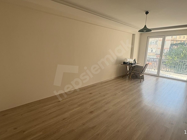 Marmara Üni.Yakını,Site İçi, Ön Cephe Ayrı Mutfaklı 2+1 Balkonlu - Görsel 2