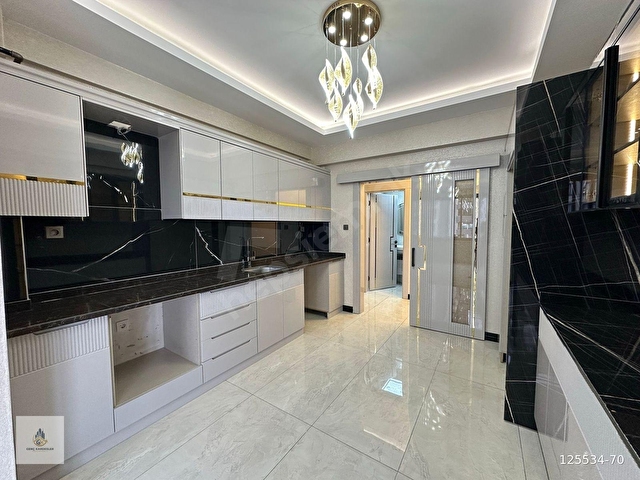 KAÇIRILMAYACAK! AKKENTTE KONFORLU VE ŞIK 2,5+1 SATILIK DAİRE - Görsel 4