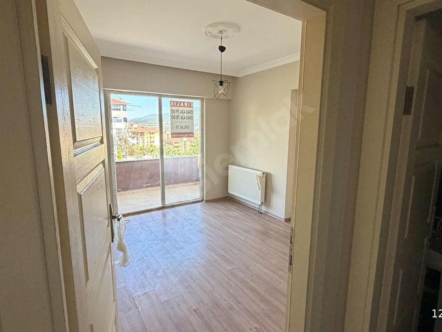 100.YIL MAHALLESİNDE KİRALIK 1+1 DAİRE - Görsel 8