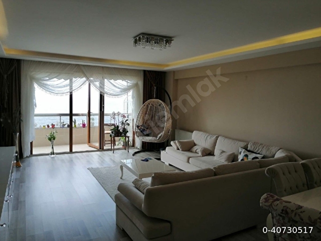 Kapanmaz Deniz  manzaralı Gerçek Denize sıfır Lüx 3+1 Daire - Görsel 13