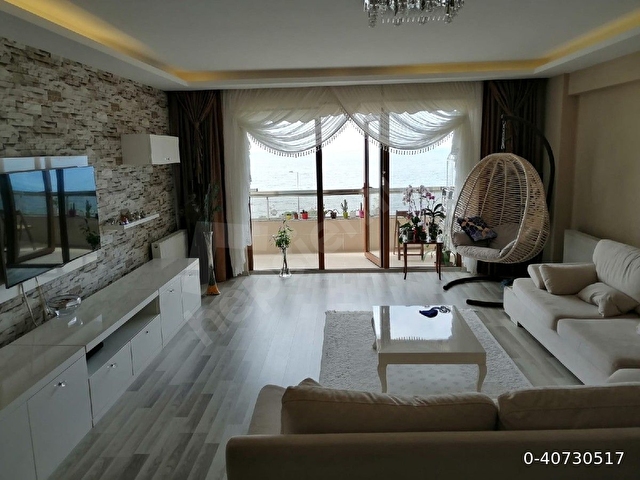 Kapanmaz Deniz  manzaralı Gerçek Denize sıfır Lüx 3+1 Daire - Görsel 23