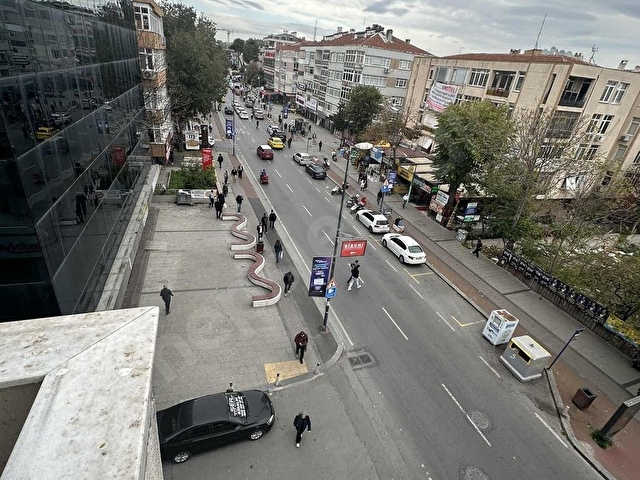 ARMAĞANDAN İNCİRLİ CADDE ÜZERİ 4+1/140M2 GENİŞ 4+1 KOMBİ ASANSÖR - Görsel 19