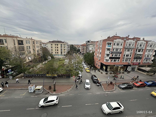 ARMAĞANDAN İNCİRLİ CADDE ÜZERİ 4+1/140M2 GENİŞ 4+1 KOMBİ ASANSÖR - Görsel 14