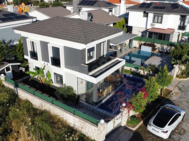 Çeşmede satılık tek müstakil villa SALİH DERLİ - Görsel 5