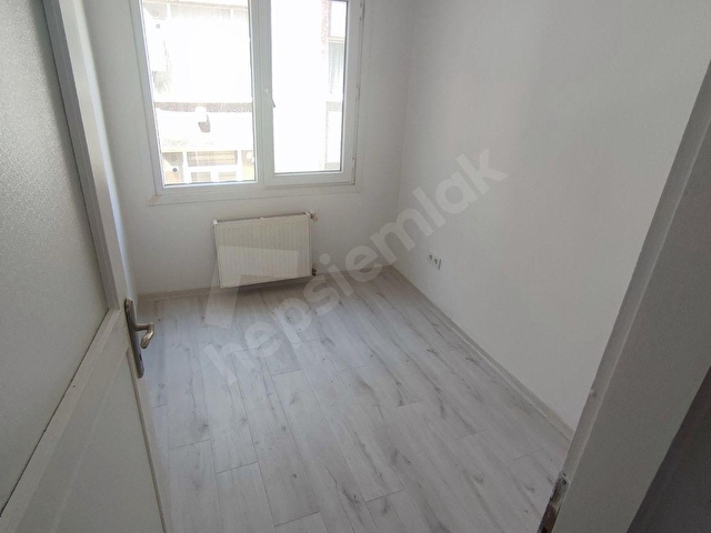 ŞİŞLİ 19 MAYISTA İÇİ YENİLENMİŞ  2+1  KİRALIK DAİRE - Görsel 14