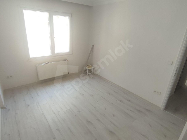 ŞİŞLİ 19 MAYISTA İÇİ YENİLENMİŞ  2+1  KİRALIK DAİRE - Görsel 9