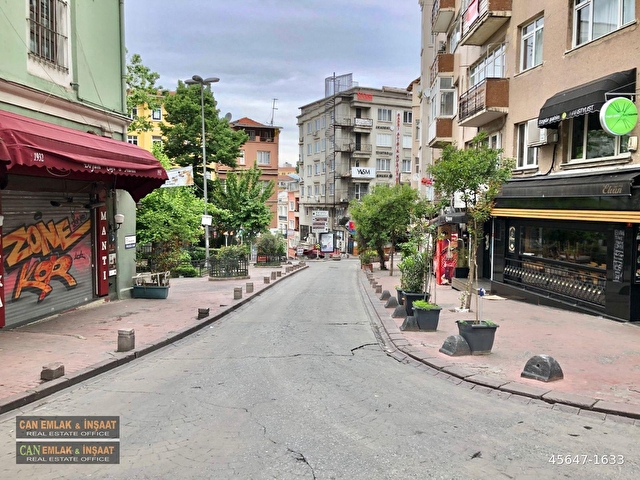 Cihangirde Tam Göbekte Ana Cadde Üzerinde Düz Giriş (2) Katlı İyi Kira Getirili Dükkan (60)m2