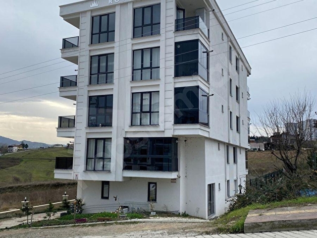 Büyükkolpınarda Şht. Can Şencan Caddesi Üzerinde Satılık 1+1