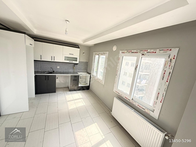 ZORLUDAN 3+1 AÇIK MUTFAK HASARSIZ BULVAR ÜZERİ SATILIK DAİRE