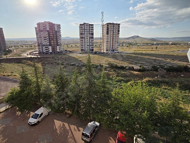 SAFİRDEN BEYAZŞEHİRDE CADDE ÜZERİNDE SATILIK BAKIMLI DAİRE - Görsel 9