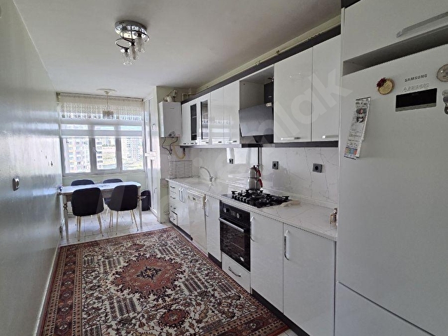 SAFİRDEN BEYAZŞEHİRDE CADDE ÜZERİNDE SATILIK BAKIMLI DAİRE - Görsel 4
