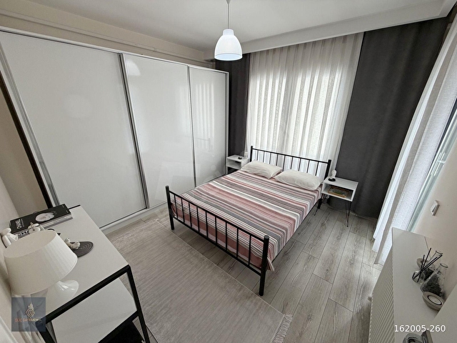 ▀YETKİLİ GÜÇTEN AKÇAYDA YÜZME HAVUZLU K.OTOPARKLI LÜX 1+1 DAİRE - Görsel 8
