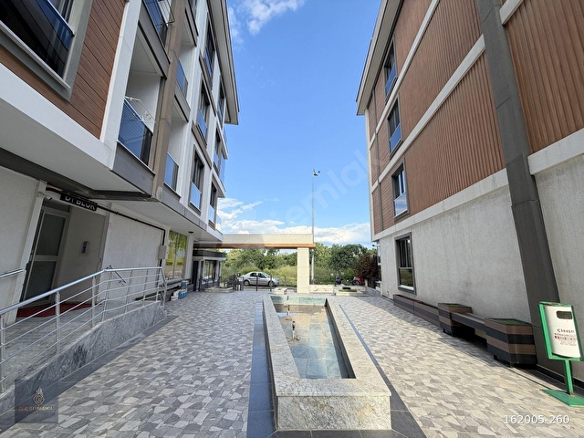 ▀YETKİLİ GÜÇTEN AKÇAYDA YÜZME HAVUZLU K.OTOPARKLI LÜX 1+1 DAİRE - Görsel 18