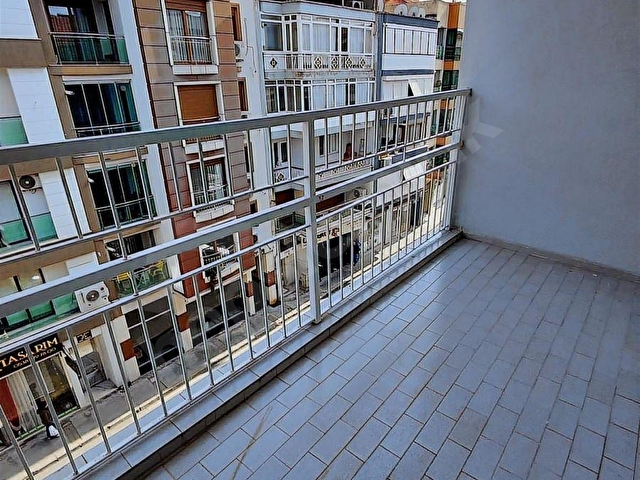 Bahçelievlerde 3+1 Aydınlık Bakımlı Daire - Görsel 19
