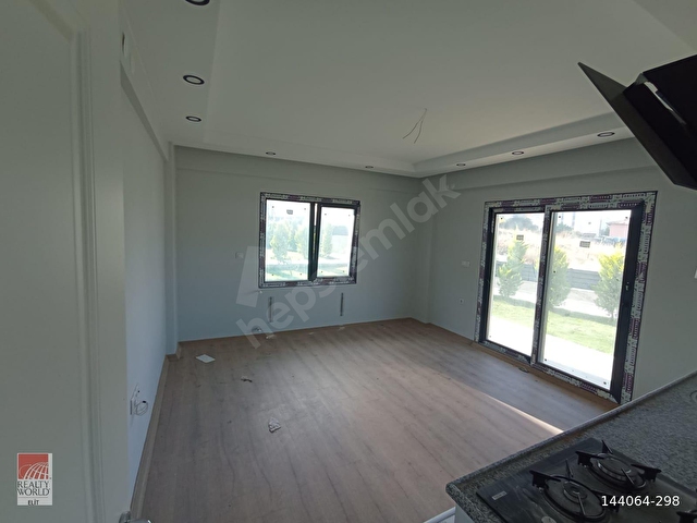 YENİ FOÇADA HAVUZLU SİTE İÇERİSİNDE,SATILIK PREMİUM 2+1 DAİRE - Görsel 17