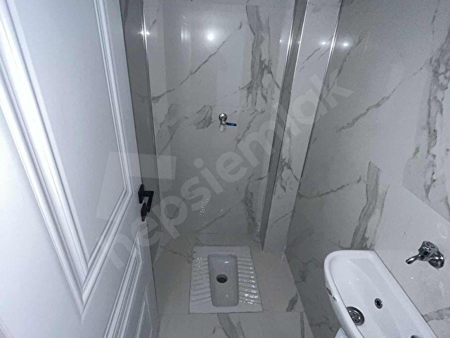 FRİGYA GMDEN ERTAŞ CADDESİ DİBİNDE MÜKEMMEL KONUMDA FIRSAT 3+1 - Görsel 18