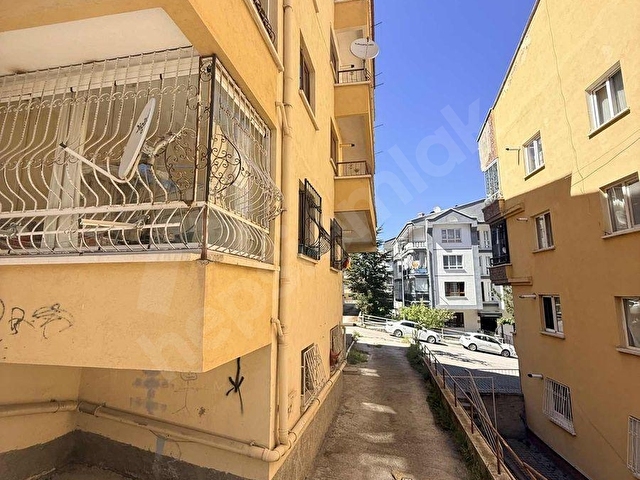 CEVİZLİDERE CADDESİNE 3.BİNA DA SATILIK DAİRE - Görsel 5