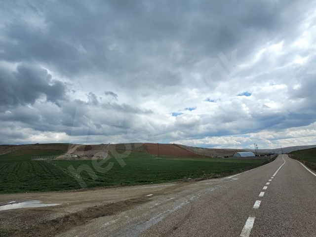 Akyurt yolu üzerinde satılık 3.735 m2 tarla tek tapu - Görsel 4