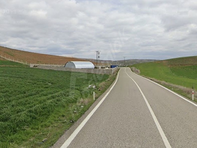 Akyurt yolu üzerinde satılık 3.735 m2 tarla tek tapu - Görsel 7