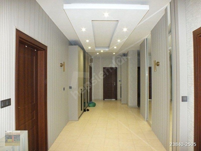 Karaman 1.istasyon Caddesinde Lüks 4+1, Geniş Salonlu Otoparklı
