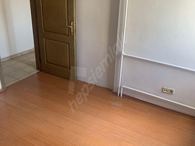 KIBRIS ŞEHİTLERİNİN EN İYİ KONUMUNDAKİ APARTMANDA KİRALIK OFİS - Görsel 28