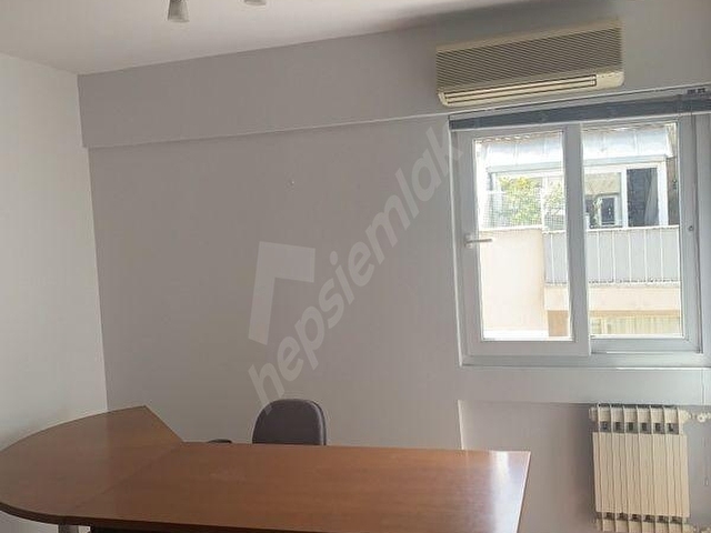 KIBRIS ŞEHİTLERİNİN EN İYİ KONUMUNDAKİ APARTMANDA KİRALIK OFİS - Görsel 17
