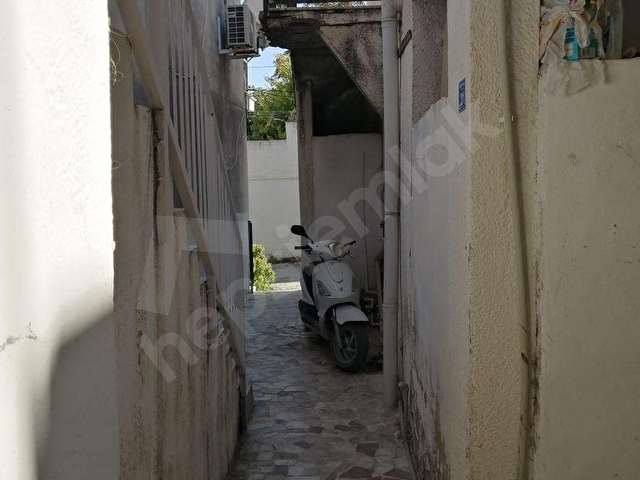 ÇEŞME ALAÇATIDA SATILIK İKİ KATLI MÜSTAKİL EV - Görsel 10