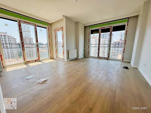 KOZYATAĞINDA 3+1 NET 85M2 BALKONLU SIFIR BOŞ FIRSAT DAİRE - Görsel 18