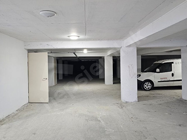 Arnavutköy Merkezde | 3+1 115 m² + 35 m² Teras | OTOPARKLI - Görsel 21