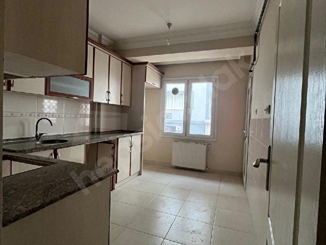 KÜÇÜKÇARŞI ŞAHİN AVM CİVARİ SATILIK 3+1DAİRE - Görsel 4