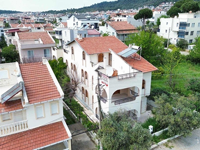 ÇİMEN EMLAKtan SATILIK 342m2 İÇİNDE 2AD. TRIPLEKS VİLLA