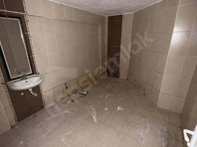 NATOYOLU CADDE YAKINI CEPHELERİ AÇIK GENİŞ 3+1 SATILIK DAİRE - Görsel 12