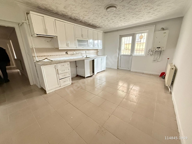 NATOYOLU CADDE YAKINI CEPHELERİ AÇIK GENİŞ 3+1 SATILIK DAİRE - Görsel 4