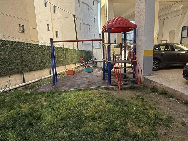 TUZLA AYDINLI LOTUS SİTESİNDE KİRALIK TERASLI DAİRE(EŞYALI) - Görsel 4