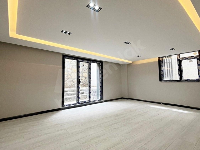 MENGÜKAN YAPI GÜVENCESİYLE BAHÇE KULLANIMLI BAHÇE KATI 3+1 DAİRE