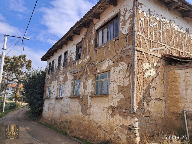SUBAŞI MAHALLESİNDE 2 KATLI EV BAHÇE MERKEZE 5 DAKİKA - Görsel 30