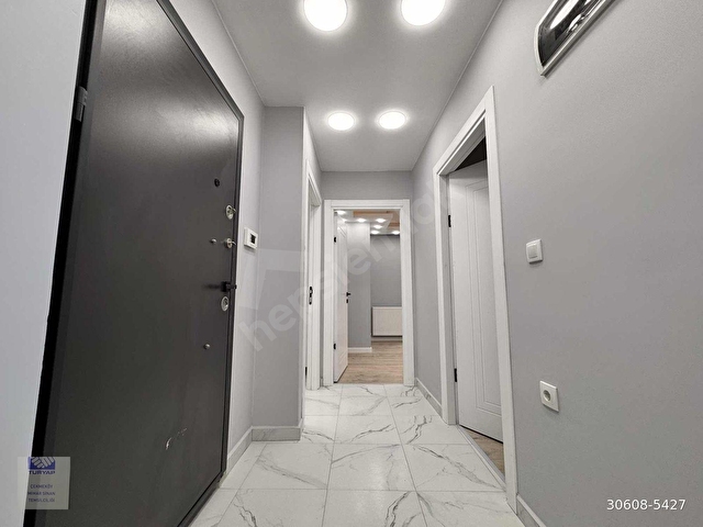 MERKEZ MAHALLESİNDE KAPALI OTOPARKLI ÇİFT BALKONLU 2+1 DAİRE - Görsel 30