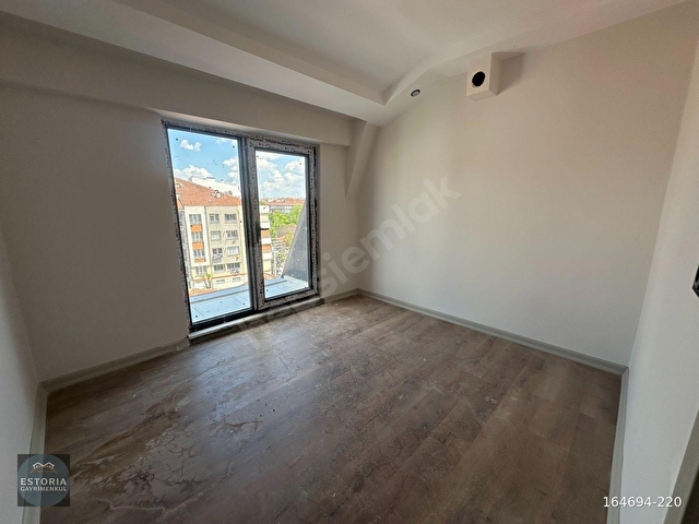 ESTORIADAN KUMLUBEL ESENLİDE 3+1 KULLANIŞLI DUBLEKS DAİRE - Görsel 12