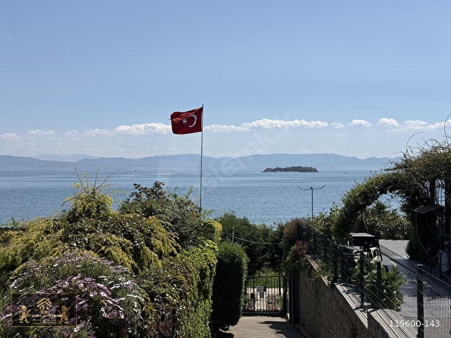 Deryakentte Satılık Deniz Manzaralı 3+1 Köşe Villa - Görsel 28