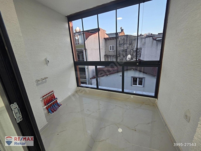 ÇEKMEKÖY MERKEZ MH. 5+2 DUBLEKS ÇİFT GİRİŞLİ 250M2 SATILIK - Görsel 10