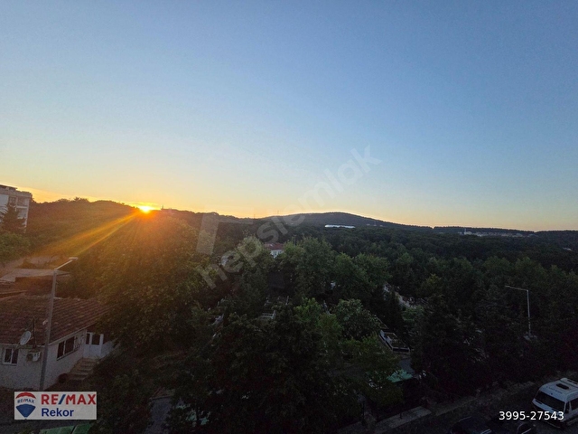 ÇEKMEKÖY MERKEZ MH. 5+2 DUBLEKS ÇİFT GİRİŞLİ 250M2 SATILIK - Görsel 7