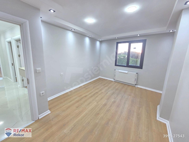 ÇEKMEKÖY MERKEZ MH. 5+2 DUBLEKS ÇİFT GİRİŞLİ 250M2 SATILIK - Görsel 21