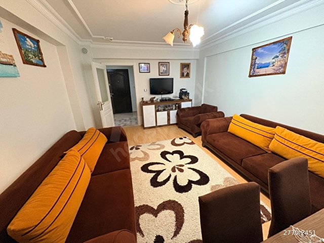 NUR EMLAKTAN BAŞAKTA ÖN CEPHE 3+1 GİRİŞ KATTA DAİRE - Görsel 29