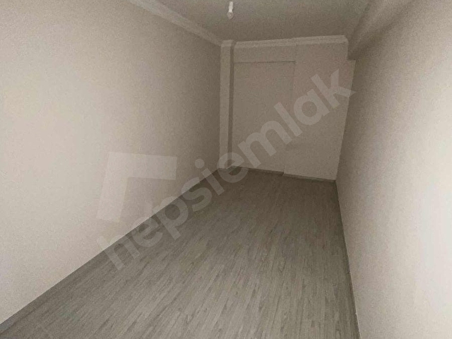 MURADİYE ÇARŞI İÇİNDE ARA KAT SATILIK 2+1 DAİRE - Görsel 13