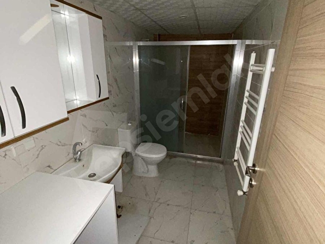 MURADİYE ÇARŞI İÇİNDE ARA KAT SATILIK 2+1 DAİRE - Görsel 12