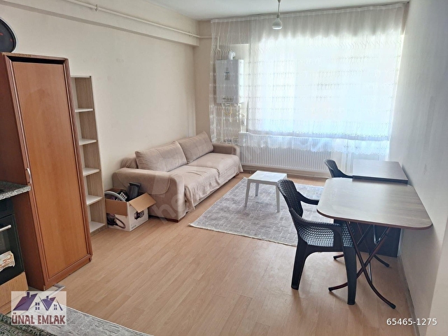 ÜNAL EMLAKTAN 100.YIL MAHALLESİNDE KİRALIK EŞYALI 1+1 DAİRE - Görsel 5