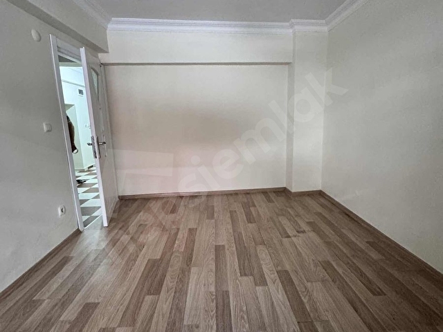 ERSELDEN GOP MERKEZ MH KOD 3 1+1 YAN KONUMDA SATILIK DAİRE - Görsel 2