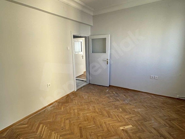 Şehir Merkezinde Kiralık Taşınmaya Hazır 3+1 Daire - Görsel 27